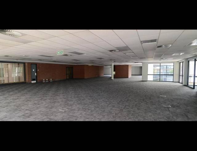 BUSINESS PROPERTY TO RENT IN PERSEQUOR